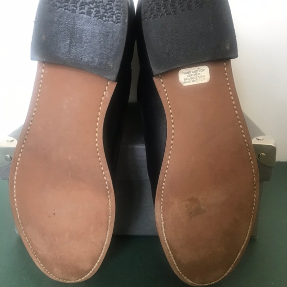 Silverton Black Leather Mid-calf Boot - Picture 8 of 8